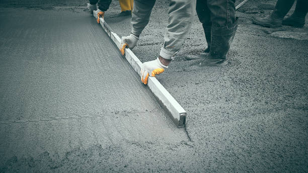Best Concrete Flooring Contractor  in Fairmont, WV